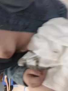 北京腼腆学生妹，反差萌已经调教，微胖才是王道。奶子坚挺，同城推